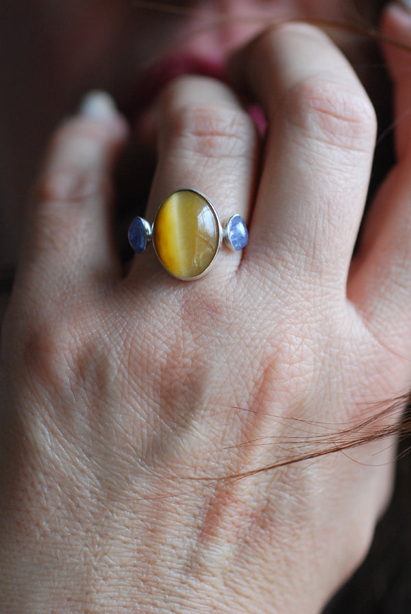 Golden Pixie Ring Gold Catseye and Tanzanite