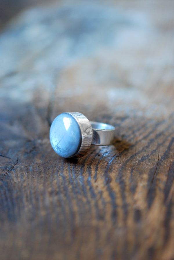 Silver Solstice Ring Natural Silver Sapphire