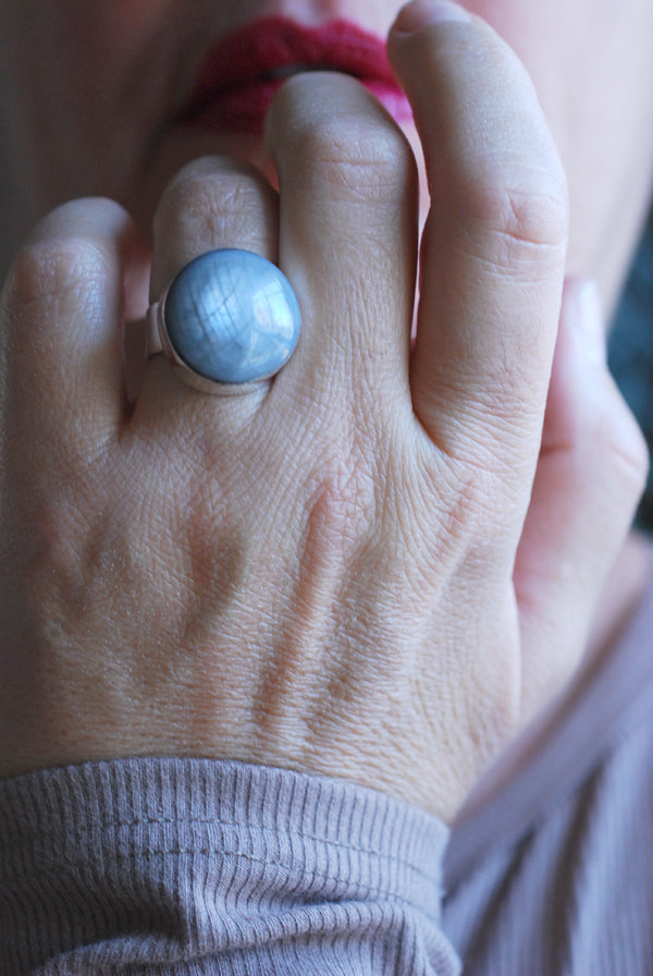 Silver Solstice Ring Natural Silver Sapphire