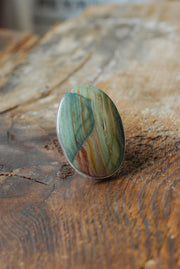 Sierra Verde Ring Rainbow Green Petrified Wood