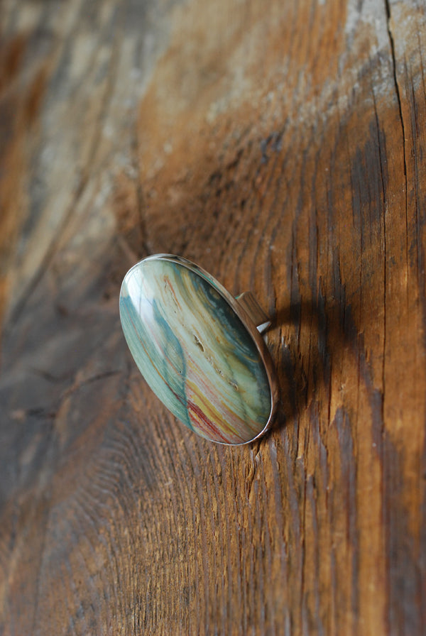 Sierra Verde Ring Rainbow Green Petrified Wood