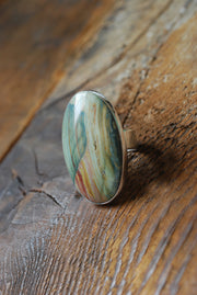 Sierra Verde Ring Rainbow Green Petrified Wood