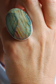 Sierra Verde Ring Rainbow Green Petrified Wood