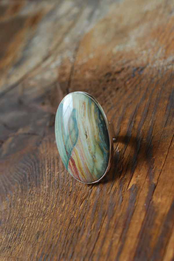 Sierra Verde Ring Rainbow Green Petrified Wood