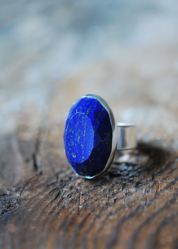 Eternal Majesty Ring Lapis