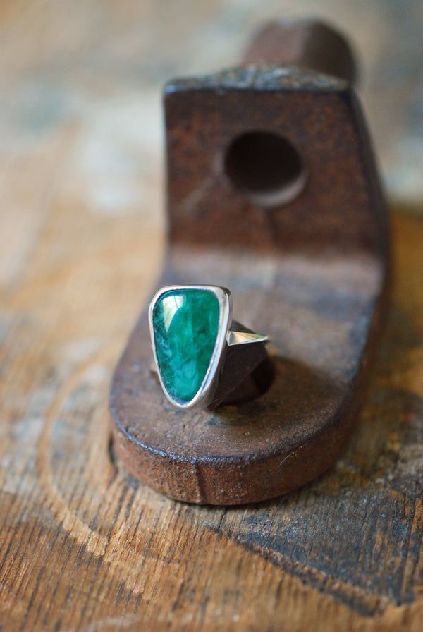 Raw Emerald Gem Ring