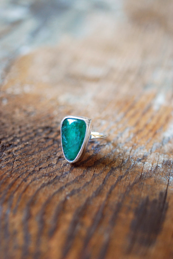 Raw Emerald Gem Ring
