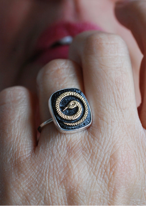 Eternal Return Ring Vintage Serpent Reverse Intaglio