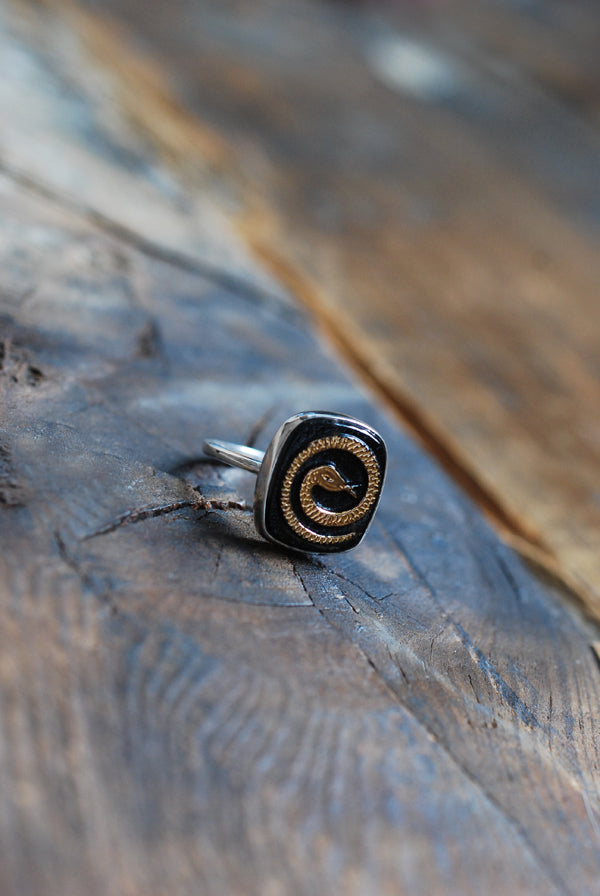 Eternal Return Ring Vintage Serpent Reverse Intaglio