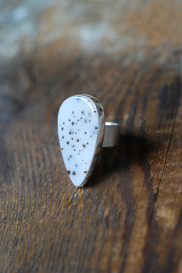 Falling Snow Ring Rare Form Old Stock Montana Dendritic Agate