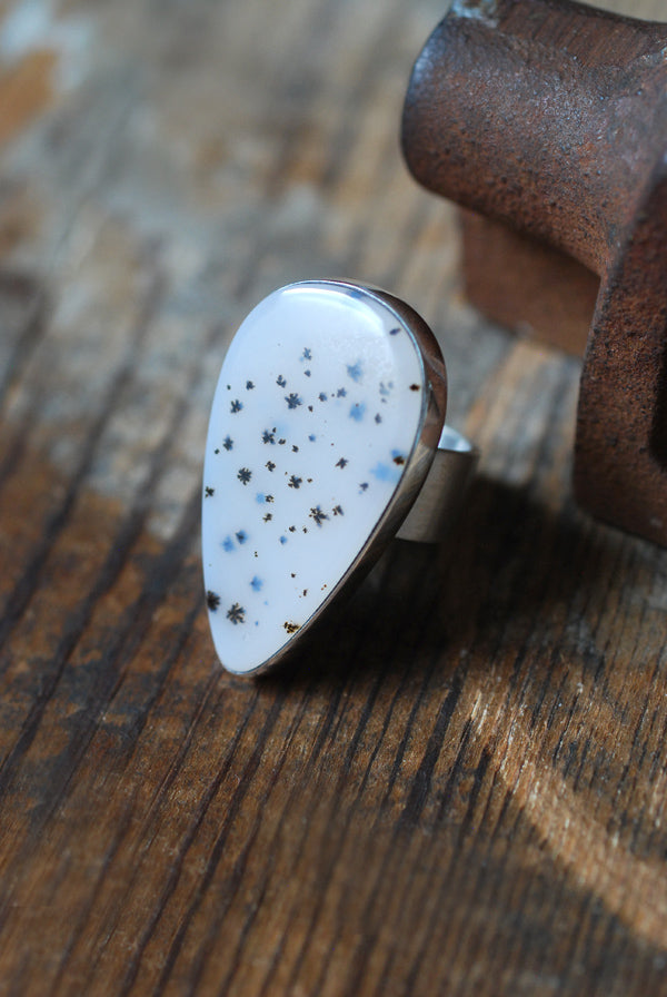 Falling Snow Ring Rare Form Old Stock Montana Dendritic Agate