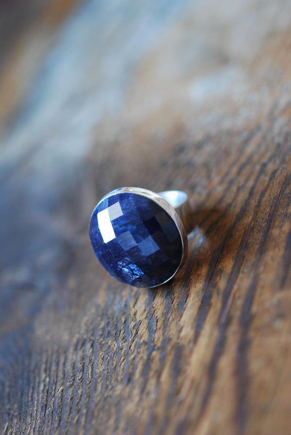 Starlit Eve Sapphire Quartz Ring