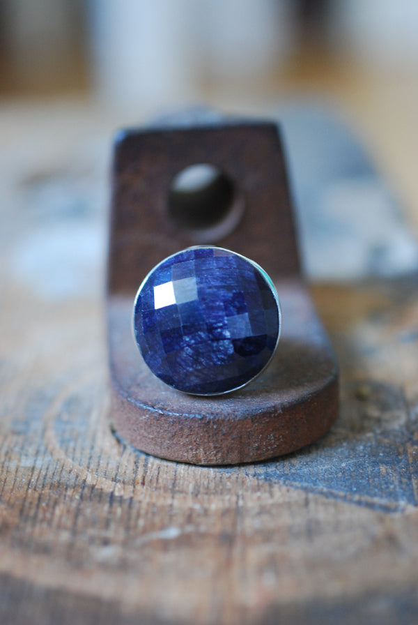 Starlit Eve Sapphire Quartz Ring