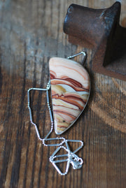 Peachy Horizon Pendant Rolling Hills Wave Dolomite
