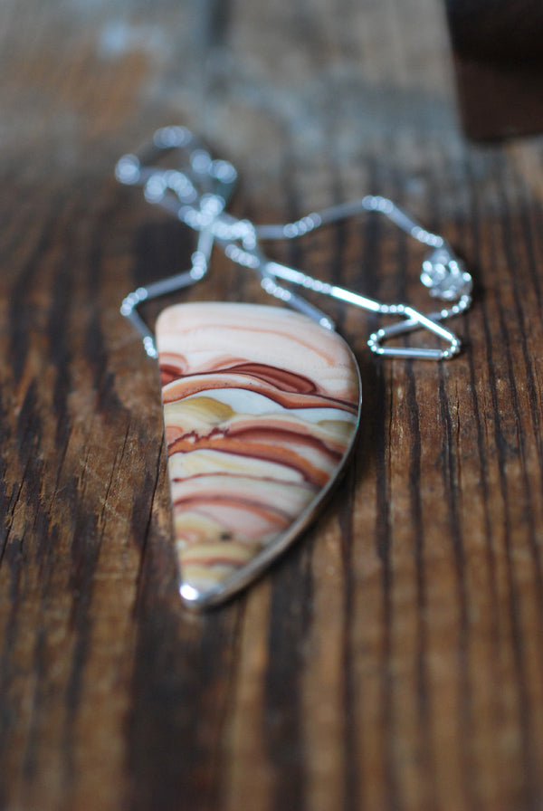 Peachy Horizon Pendant Rolling Hills Wave Dolomite