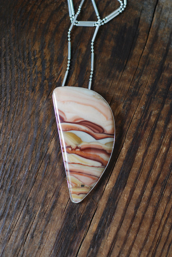 Peachy Horizon Pendant Rolling Hills Wave Dolomite